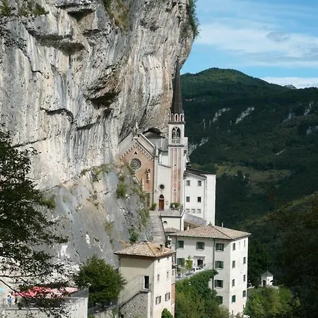 Apartment La Corte Dei Limoni